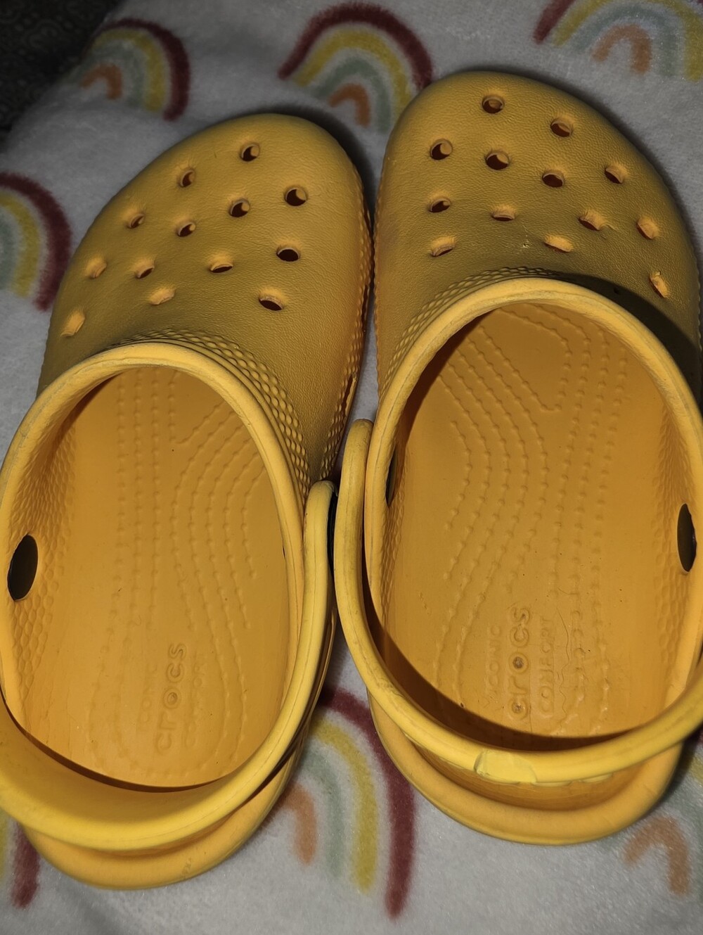 Yellow crocs Size 8 Toddler - Picture 5 of 7